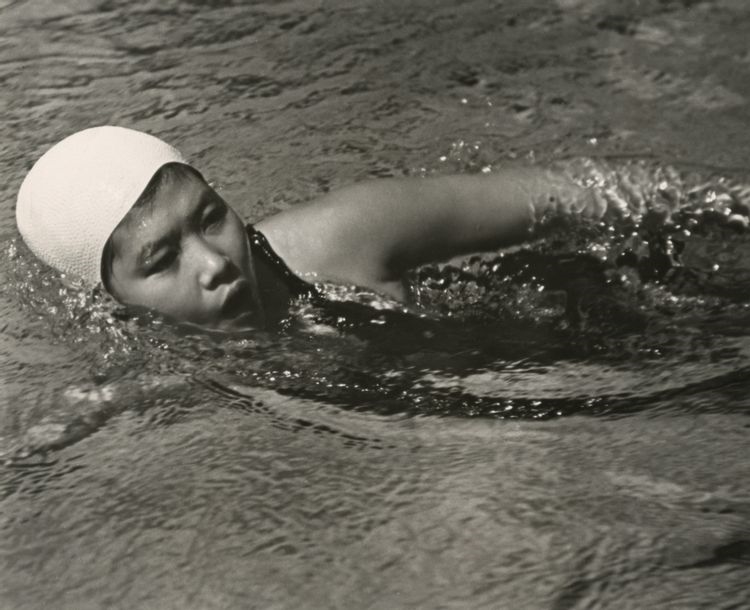 Japanese swimmer in Leni Riefenstahl's Les Dieux du Stade, c. 1936-1938. - Leni Riefenstahl