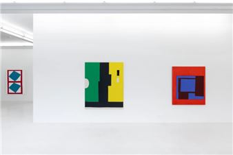 Beth Letain: Dumbbell - Peres Projects, Berlin
