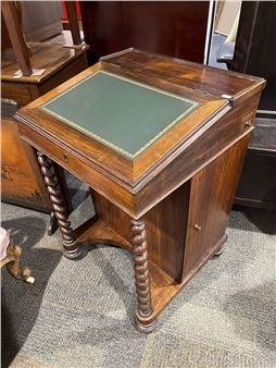 Early Vict. Rosewood Davenport with Bailey Twist Supports - Davenport Griffen