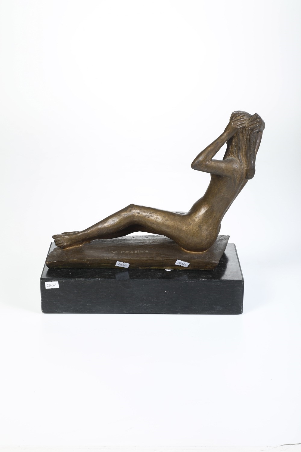 Artwork by Virgino Pessina, Bagnante, Made of bronzo
