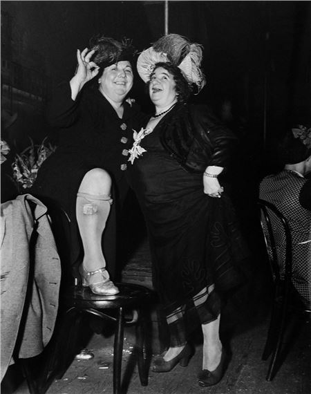 At Sammy's On the Bowery by Weegee, 1944