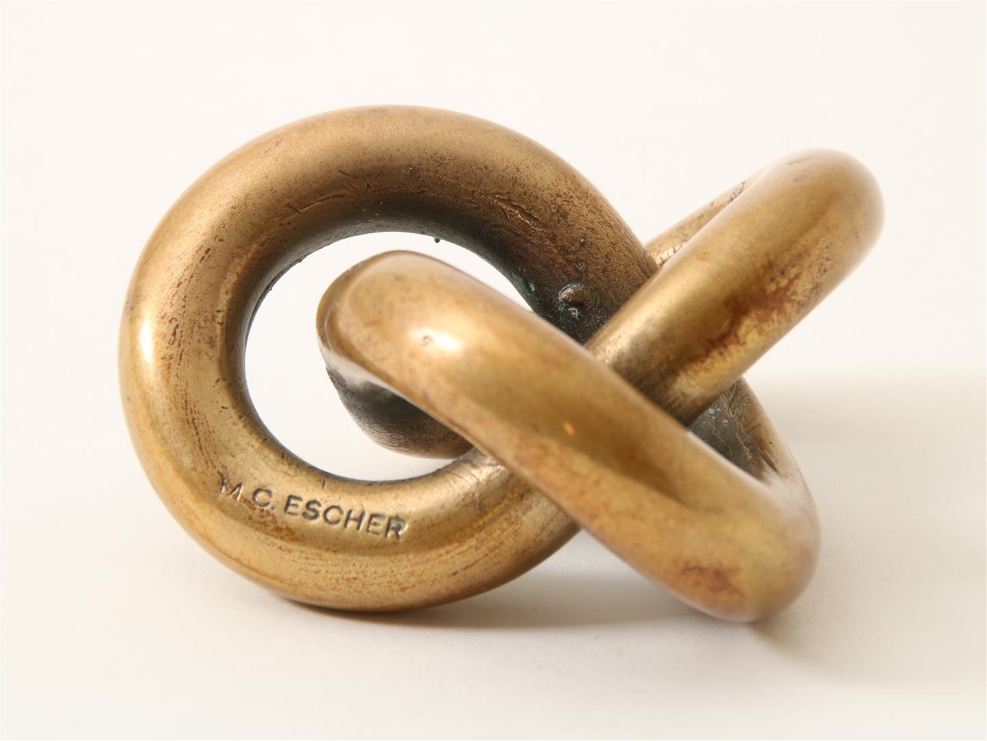 Maurits Cornelis Escher | Infinite knot | MutualArt