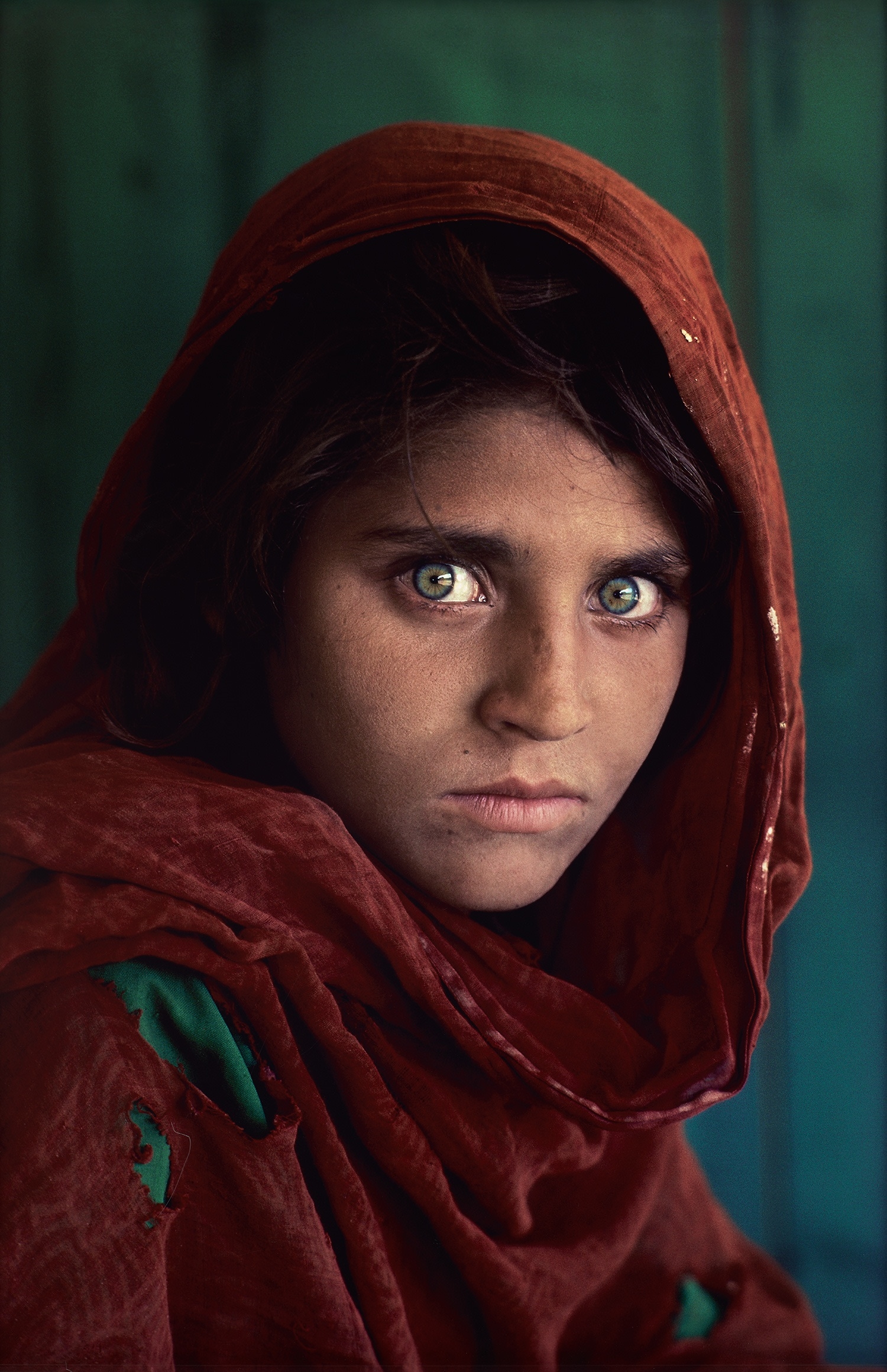 Sharbat Gula, Afghan Girl, Pakistan - Steve McCurry