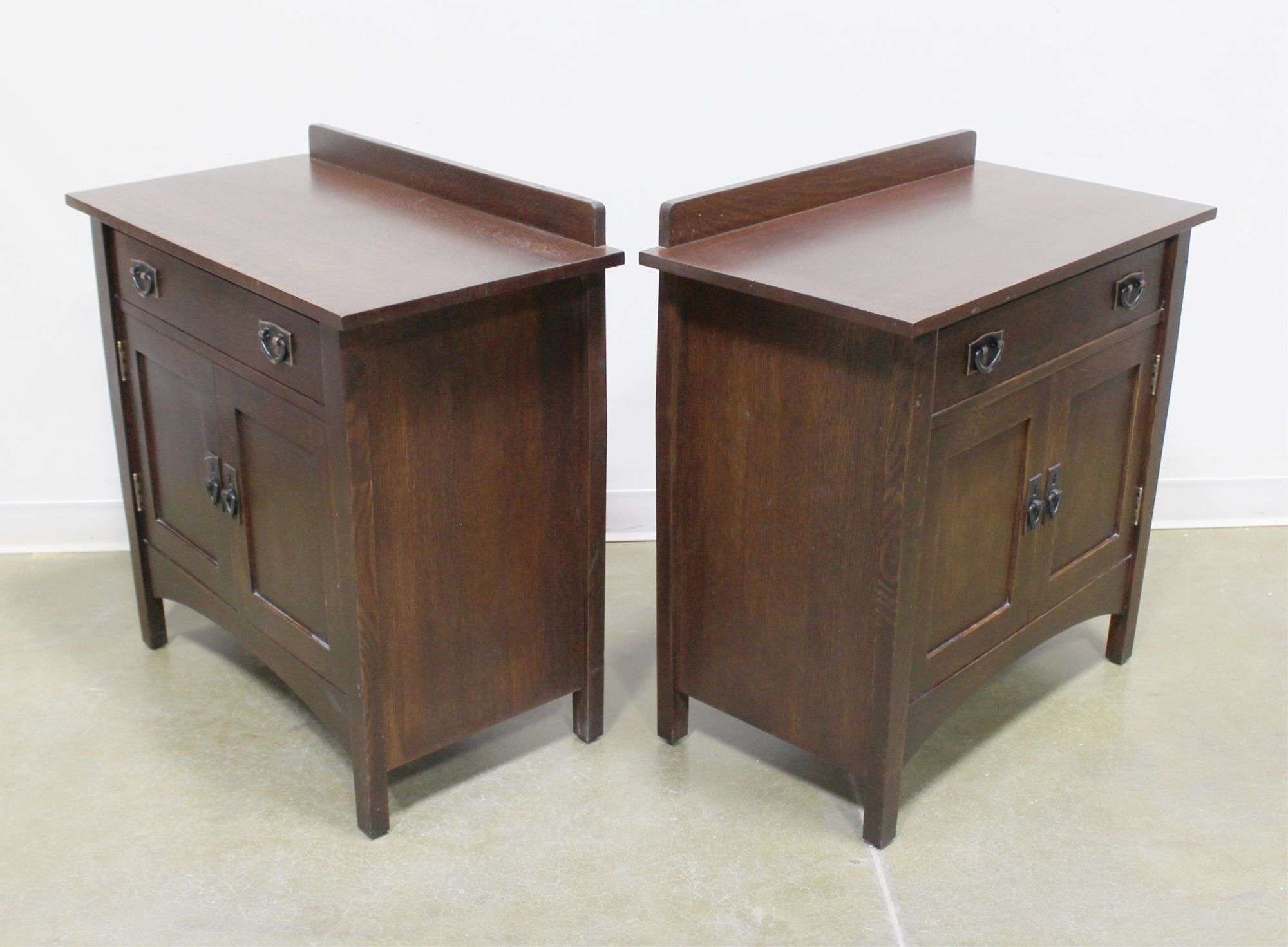 Harvey Ellis STICKLEY NIGHT TABLE PAIR MutualArt