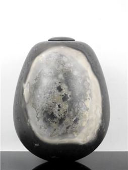 sigillated covered box engobed with natural clay glazes - Jean-Paul Azais