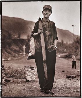 Young tobacco picker, Cuba - Pascal Rouet