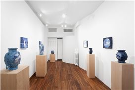 Stoneware and a "Dorsal View" with Sachi Moskowitz's New Show in NYC
