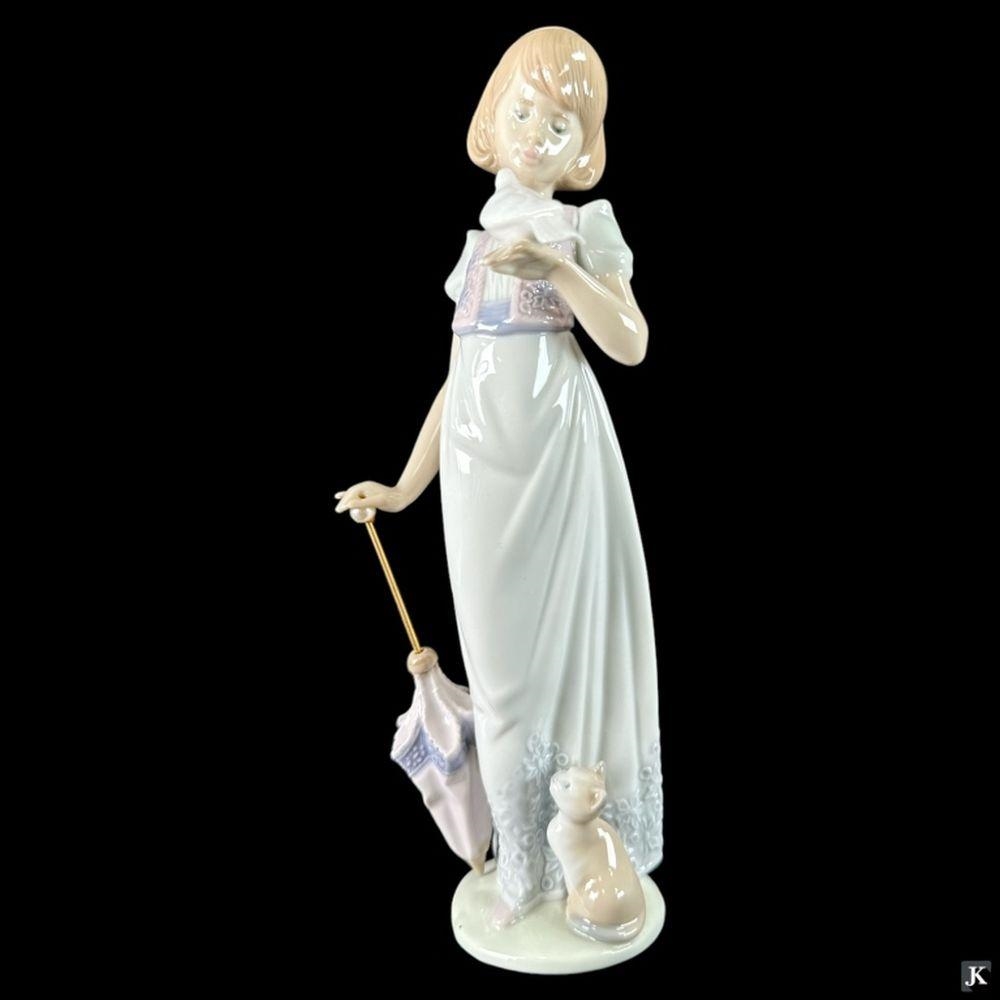 Beagle Dog Head par Juan Huerta attribué à LLadro, années 1970