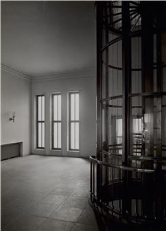 2 Photographien mit Aufnahmen der Nordstern-Lebensversicherungsbank, Berlin - Eberhard Posner