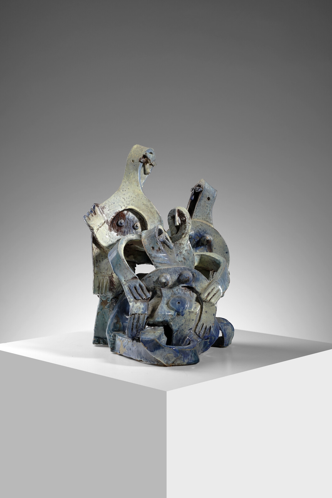 Sculpture with anthropomorphic figures - Ibrahim Kodra