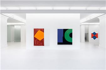 Beth Letain “Dumbbell” at Peres Projects, Berlin