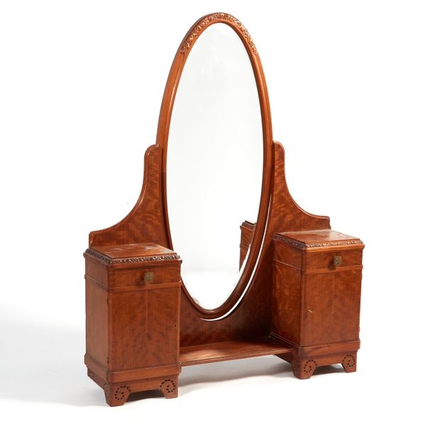 Mahogany and mahogany veneer bedroom furniture, the edges of the dressing table carved with a frieze of flowers - Louis Majorelle