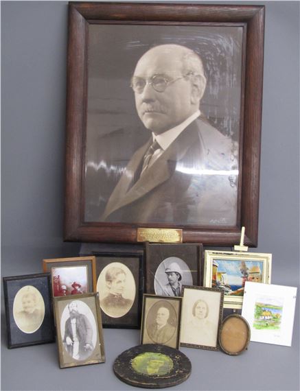 Lafayette photograph with plaque 'Presented to Ex-Provost Robert Smith J.P for his faithful services - Robert Smith