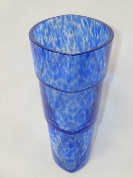 KOSTA BODA Polychrome glass vase. Height - Kosta Boda