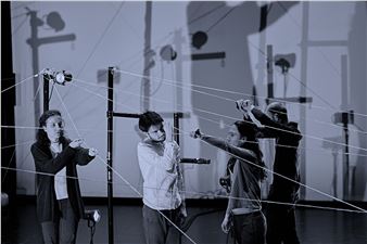 Between Strings - MUMOK, Museum Moderner Kunst Stiftung Ludwig 