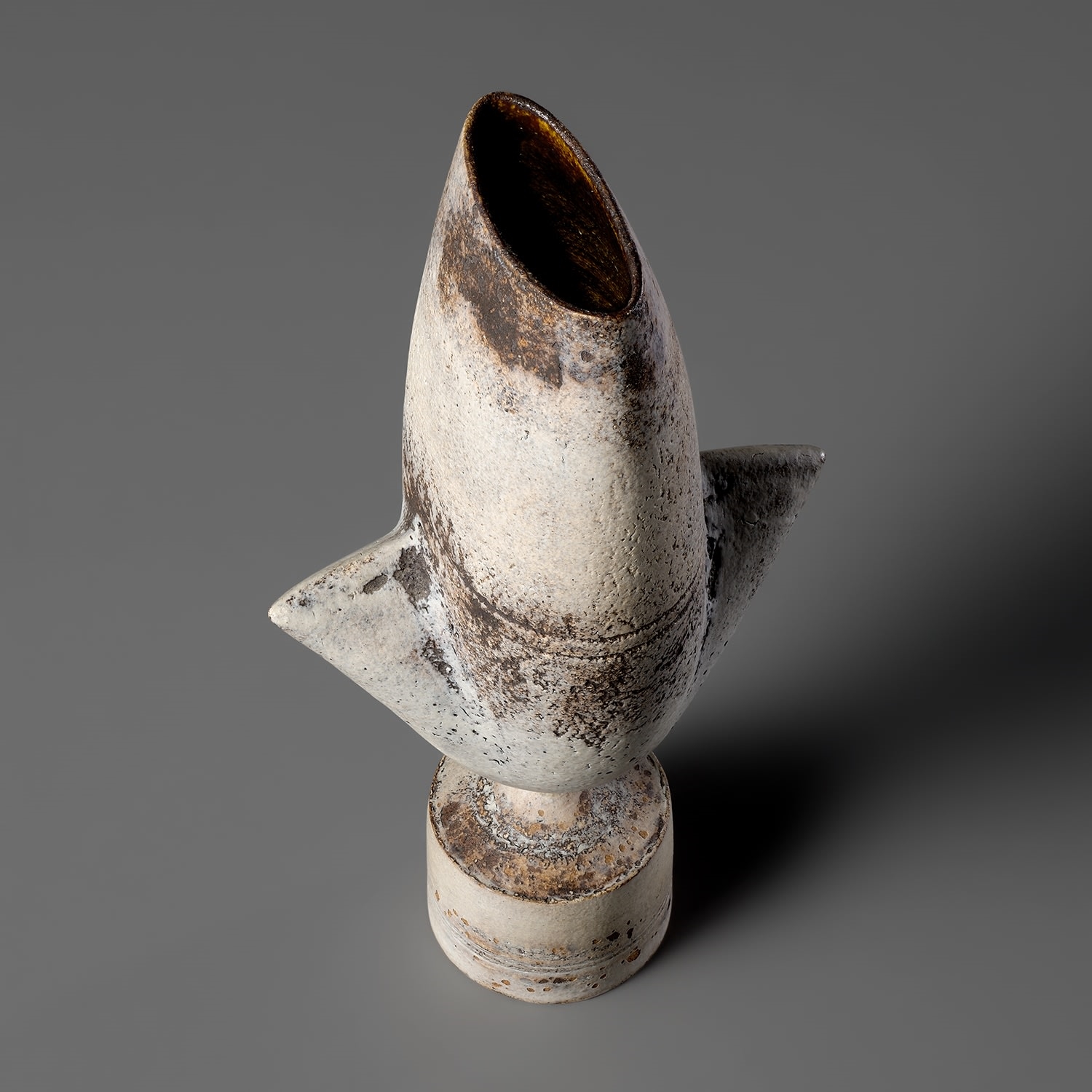 Hans Coper | Rare white 'Cycladic Arrow' form | MutualArt