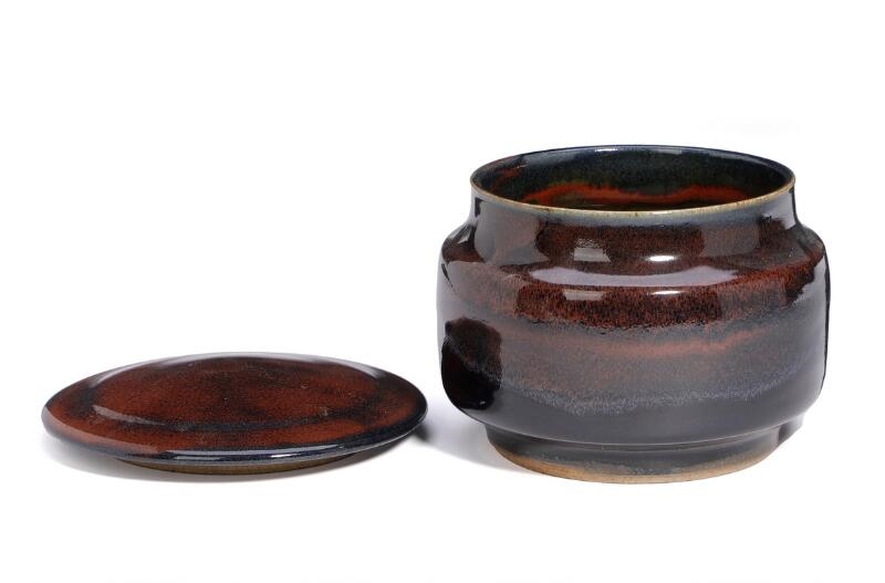 Edith Sonne | A large round stoneware lid jar | MutualArt
