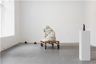 Stina Persson: Tomma fält fulla händer - Anna Bohman Gallery