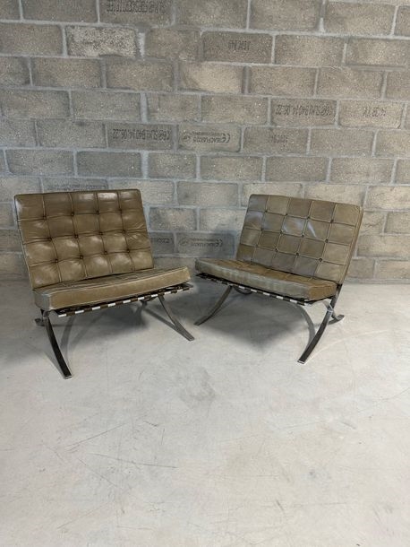 Pair of "Barcelona" model armchairs - Ludwig Mies van der Rohe