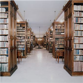 CANDIDA HÖFER Germany (1944) "Library of the Royal Academy of Language. Madrid. I", 2000 - Candida Höfer