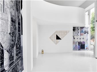 Claudia Wieser: The Auratic Object - Sies + Höke