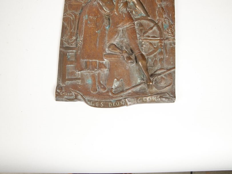 Artwork by Adrien Etienne Gaudez, The two pigeons, Made of Bronze