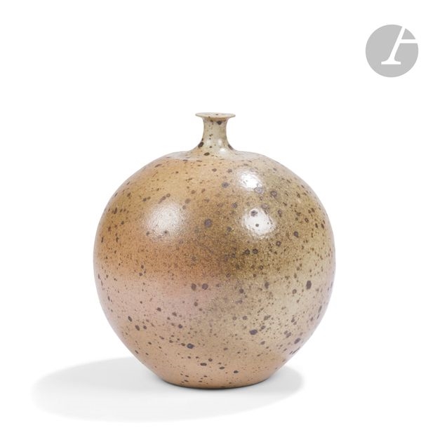 Robert Deblander Spherical vase with a shoulder and soliflore neck