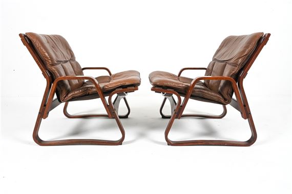 Giske Carlsen | 2) GISKE CARLSEN FOR KLEPPE LEATHER LOUNGE CHAIRS