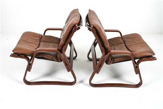 Giske Carlsen | 2) GISKE CARLSEN FOR KLEPPE LEATHER LOUNGE CHAIRS