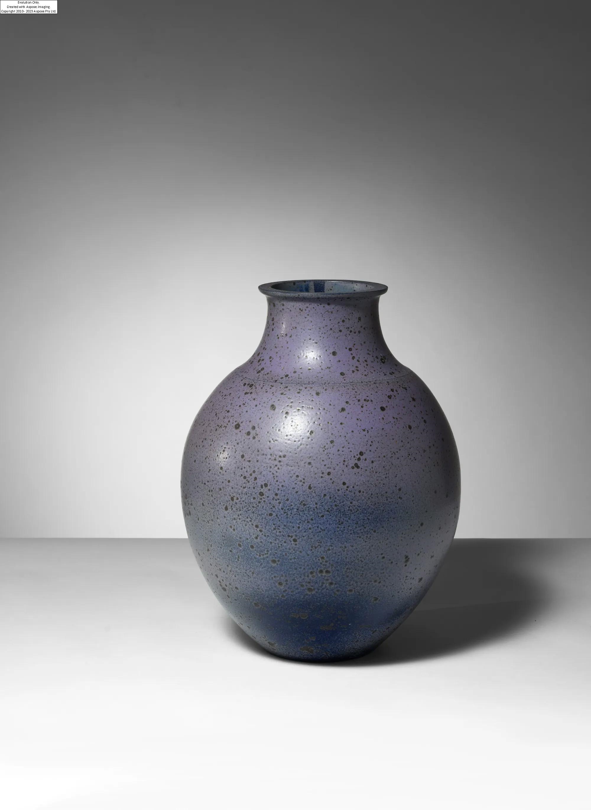 Artwork by Robert Deblander, Important vase à col plateau – circa 1980, Made of stoneware
