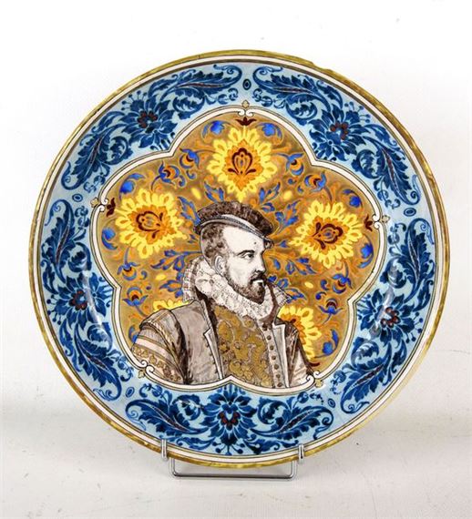 Polychrome earthenware circular dish decorated