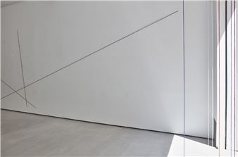 Fred Sandback - Galería Cayón, espacio en Orfila