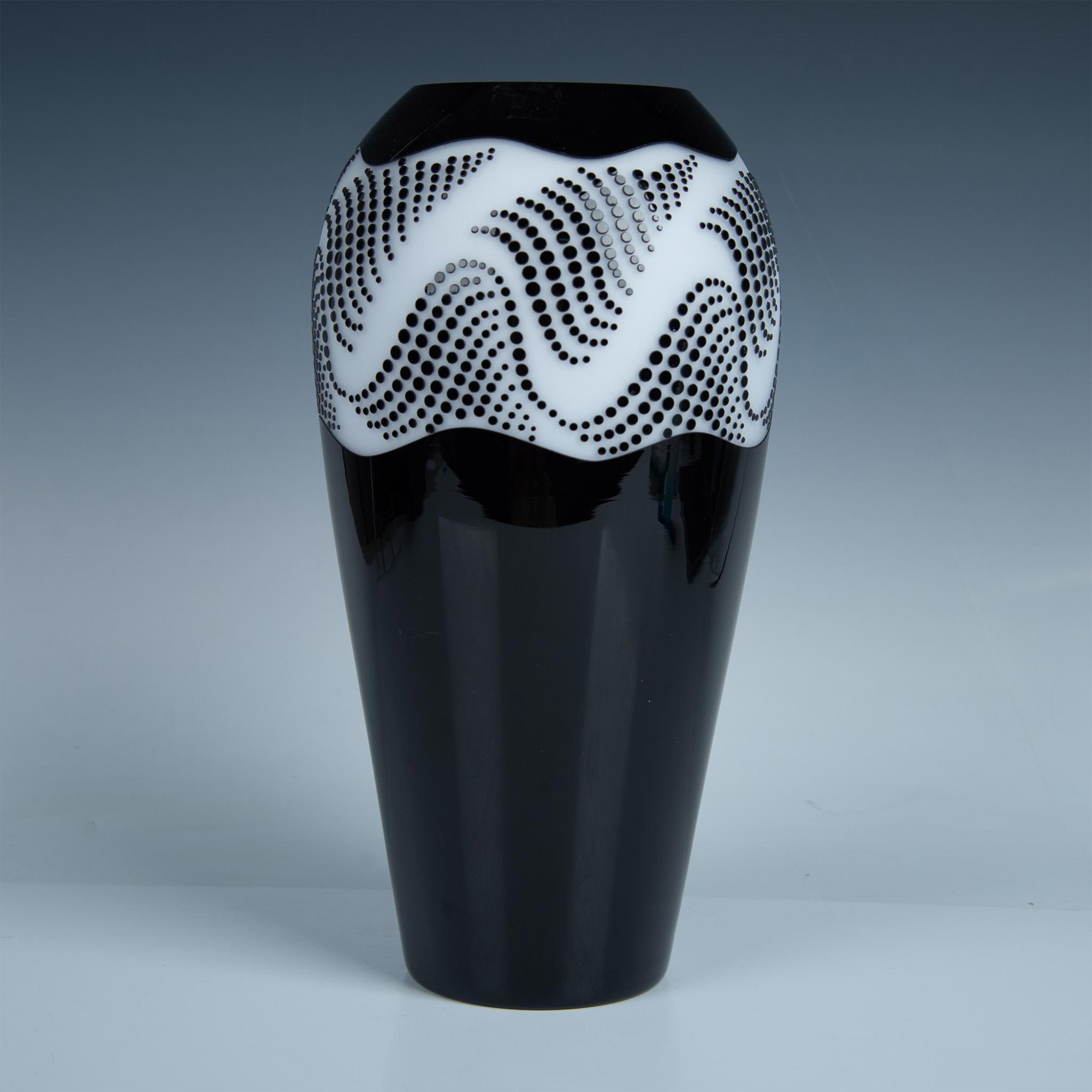 Ward Sasaki Crystal Handcrafted Vase, Lynx Black & White MutualArt
