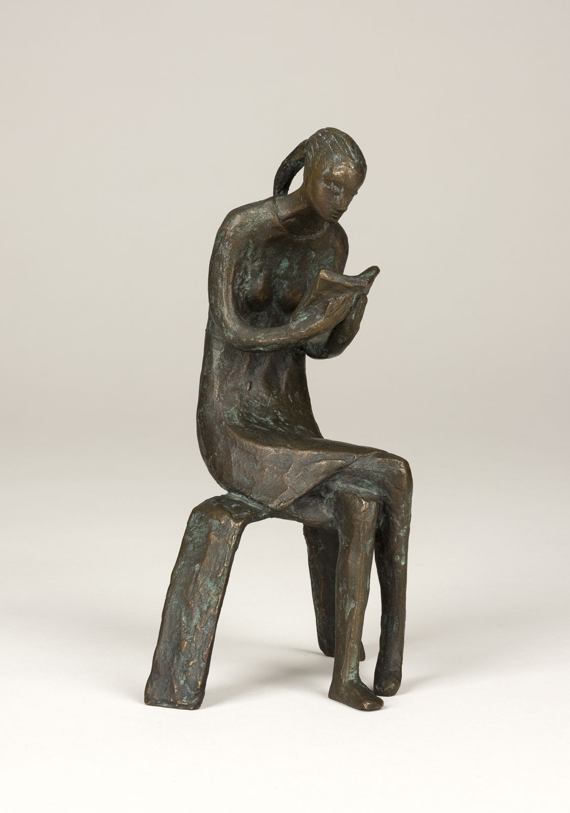 werner-franzen-lesendes-m-dchen-1928-mutualart