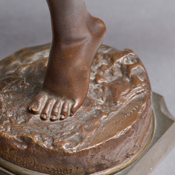 Artwork by Eugène Guillaume, V'la les gendarmes, Made of Bronze