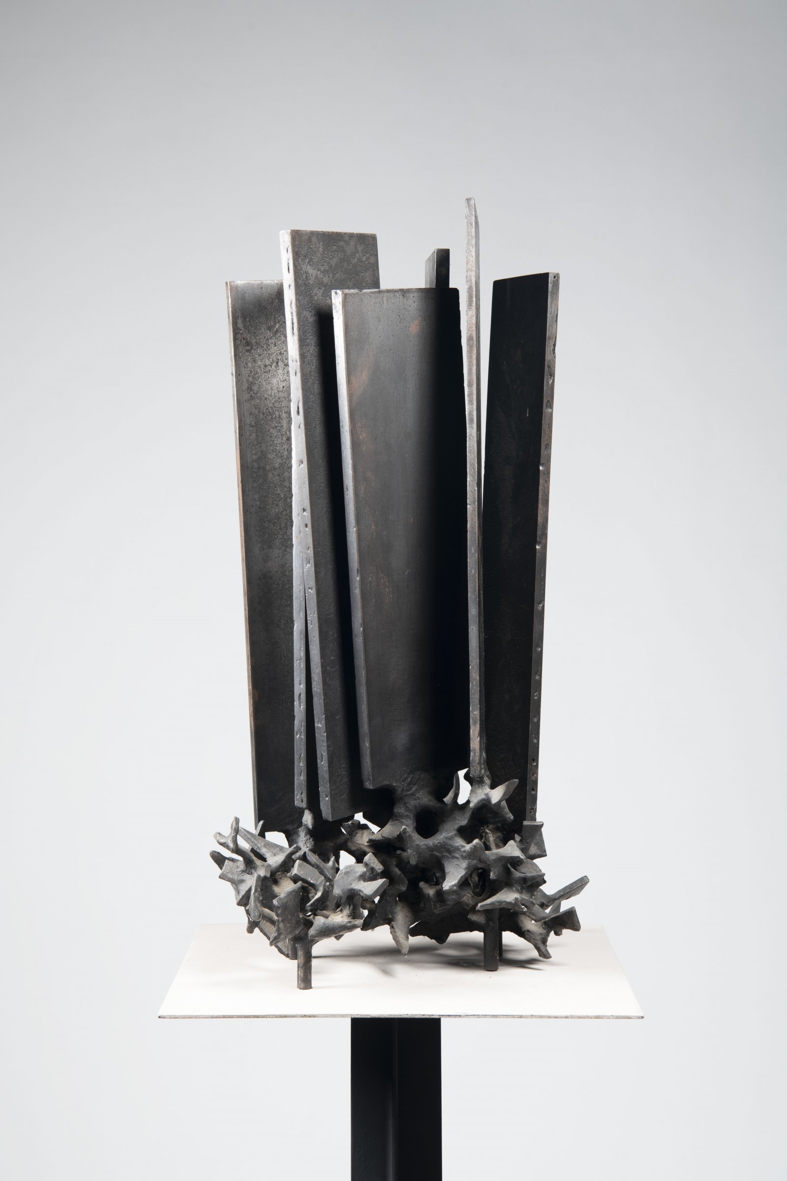 Artwork by Miroslav Vystrčil, METAMORPHOSIS II, Made of metal