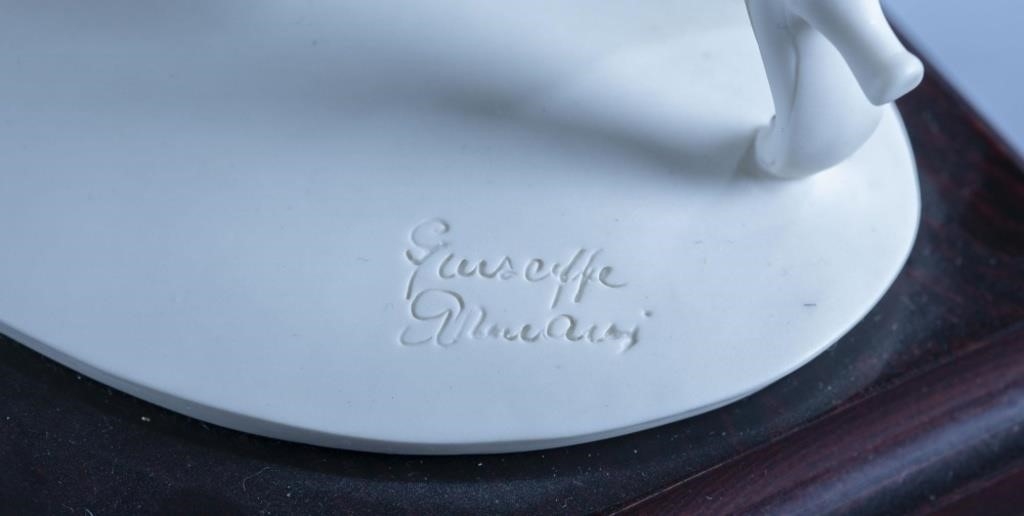 Artwork by Giuseppe Armani, Florence Giuseppe Armani, Dancing woman, 2000, Made of porcelain