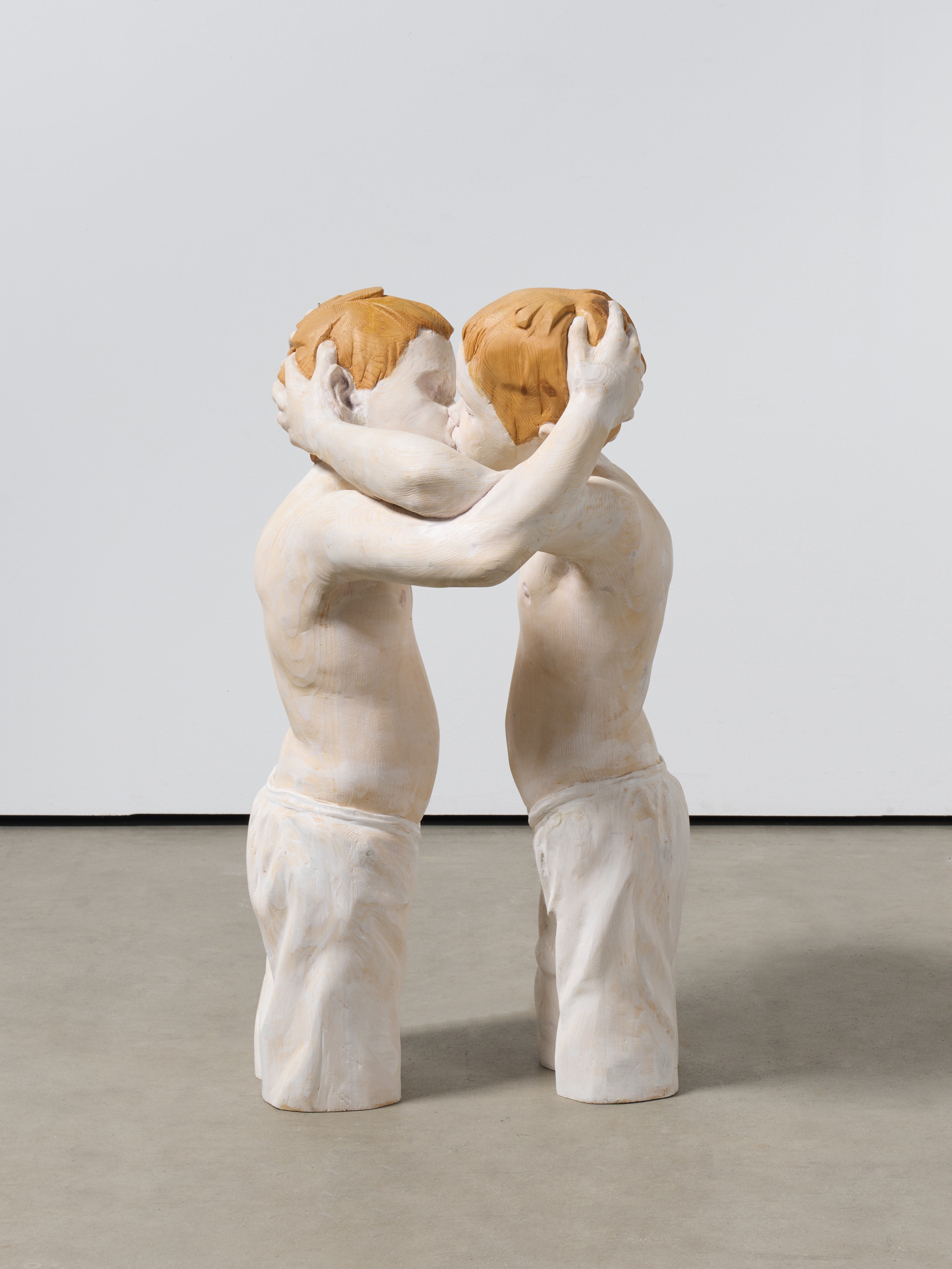 Artwork by Gregor Gaida, Kuss, Made of Wood, polychromed