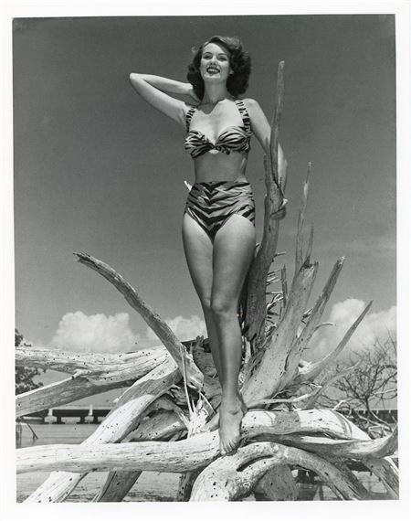 Photo Archives BUNNY YEAGER Historical American Pin Up