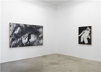 JR: Dans La Lumière - Perrotin, Paris (Turenne)