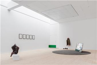 Rhizome—Network Without Center Point