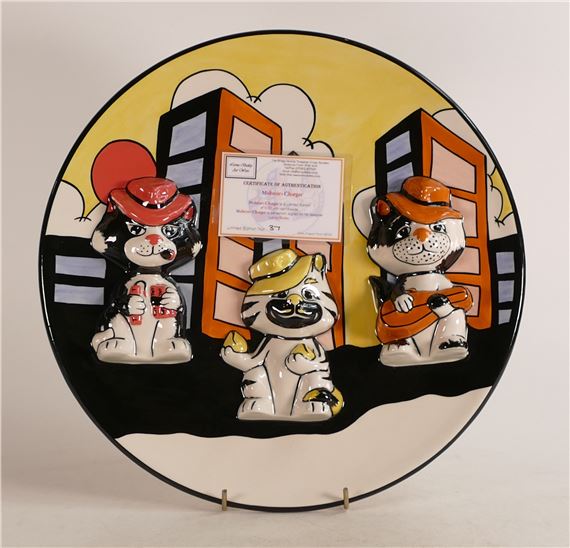 Lorna Bailey Mobsters charger by Lorna Bailey, March 2004