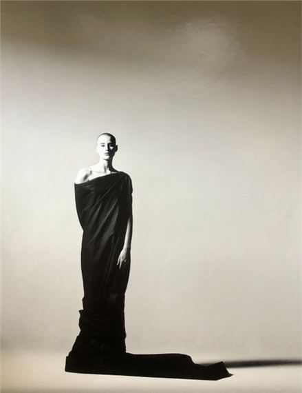 Two portraits of female model Eve Salvail