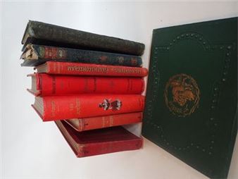 Lot de 8 livres pour enfants à couvertures - J. Stahl