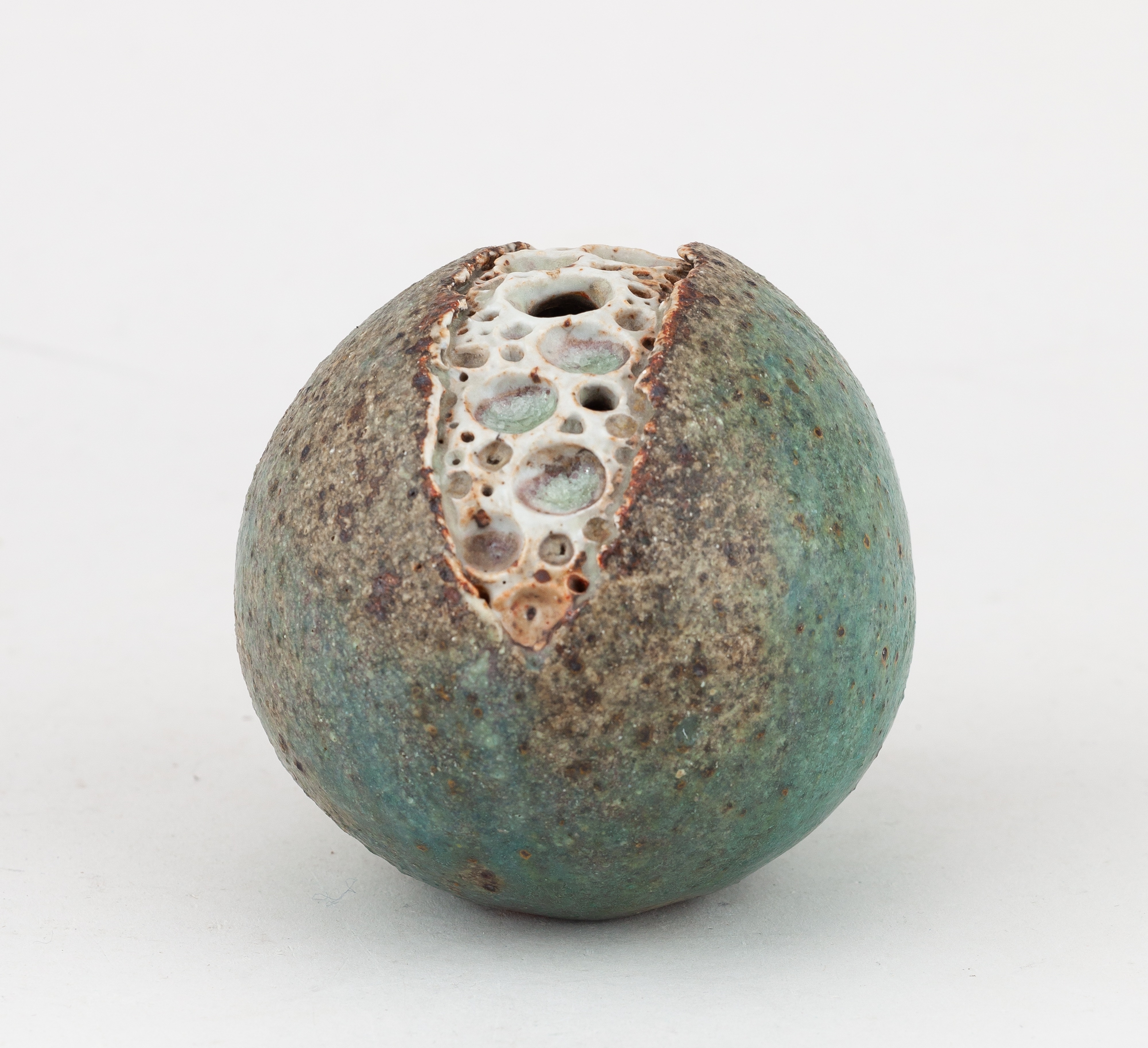 Alan Wallwork | ALAN WALLWORK (1931-2019); a small stoneware split ...