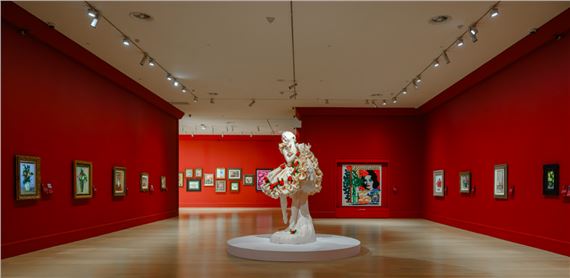 Nothing Still About Still Lifes: Three Centuries of Floral Compositions - Deji Art Museum