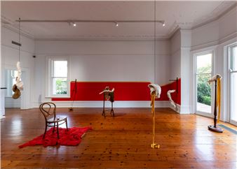 Vittoria Di Stefano: Pears on a Willow - Linden New Art