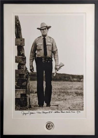 Texas Ranger Joaquin Jackson Signed Photo & Badge - Fugitive