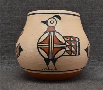 SANTO DOMINGO POTTERY JAR (VICKY T CALABAZA) - Vicky T. Calabaza
