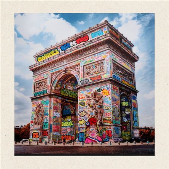 Triumph bow by Maxim Blachere